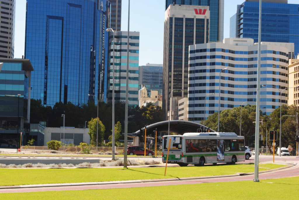 Perth, Australia Zachodnia. Autobusy w Perth.